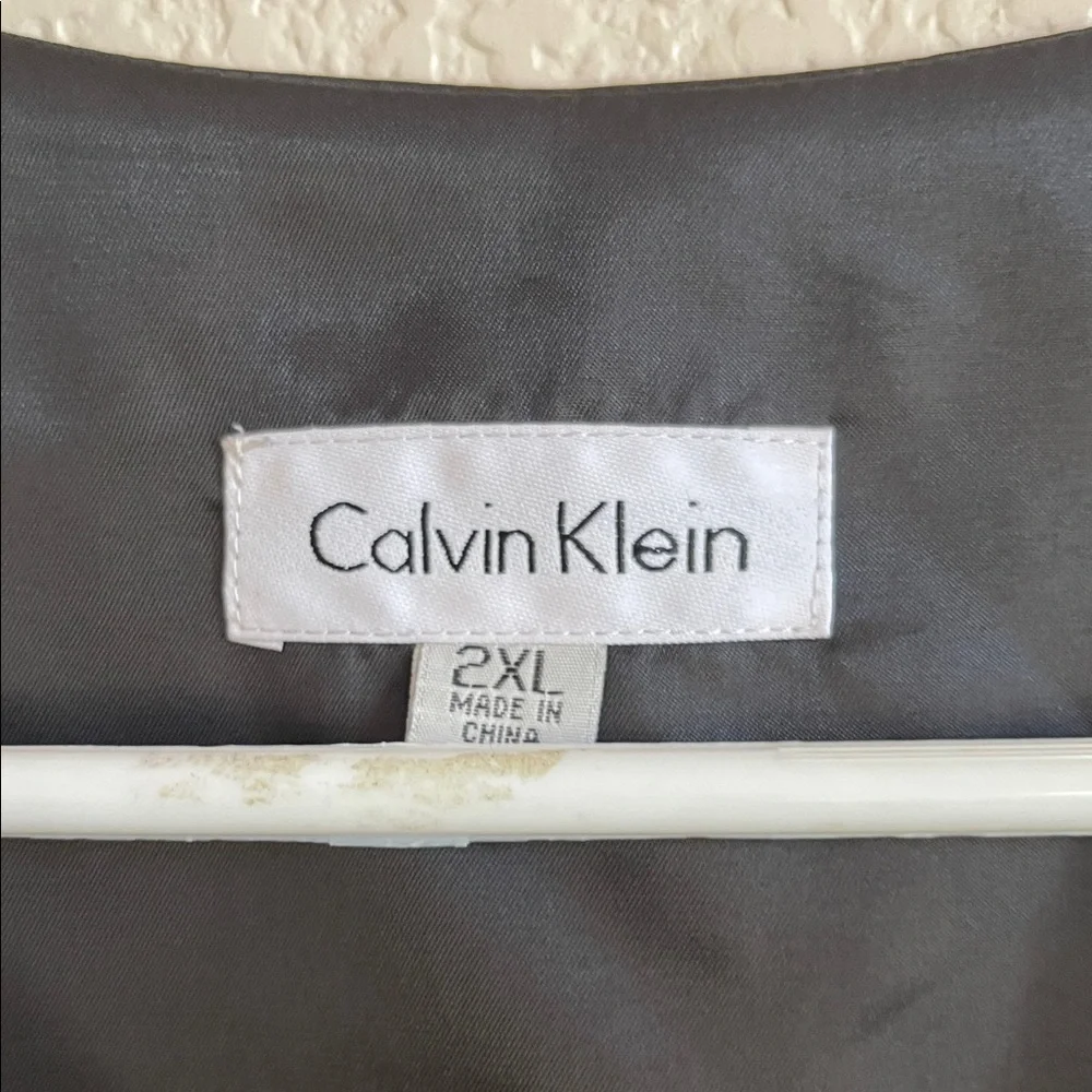 Calvin Klein Men's Sleek Black Vest